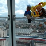 vechi prieteni, 3 mascote ale proiectului (UK, RO, PL) in London Eye